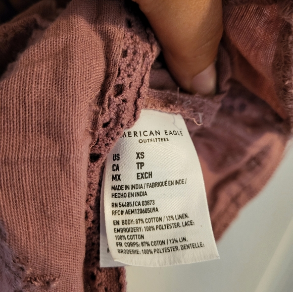 Americain eagle Nice Crochet and ruffle top - Picture 4 of 5